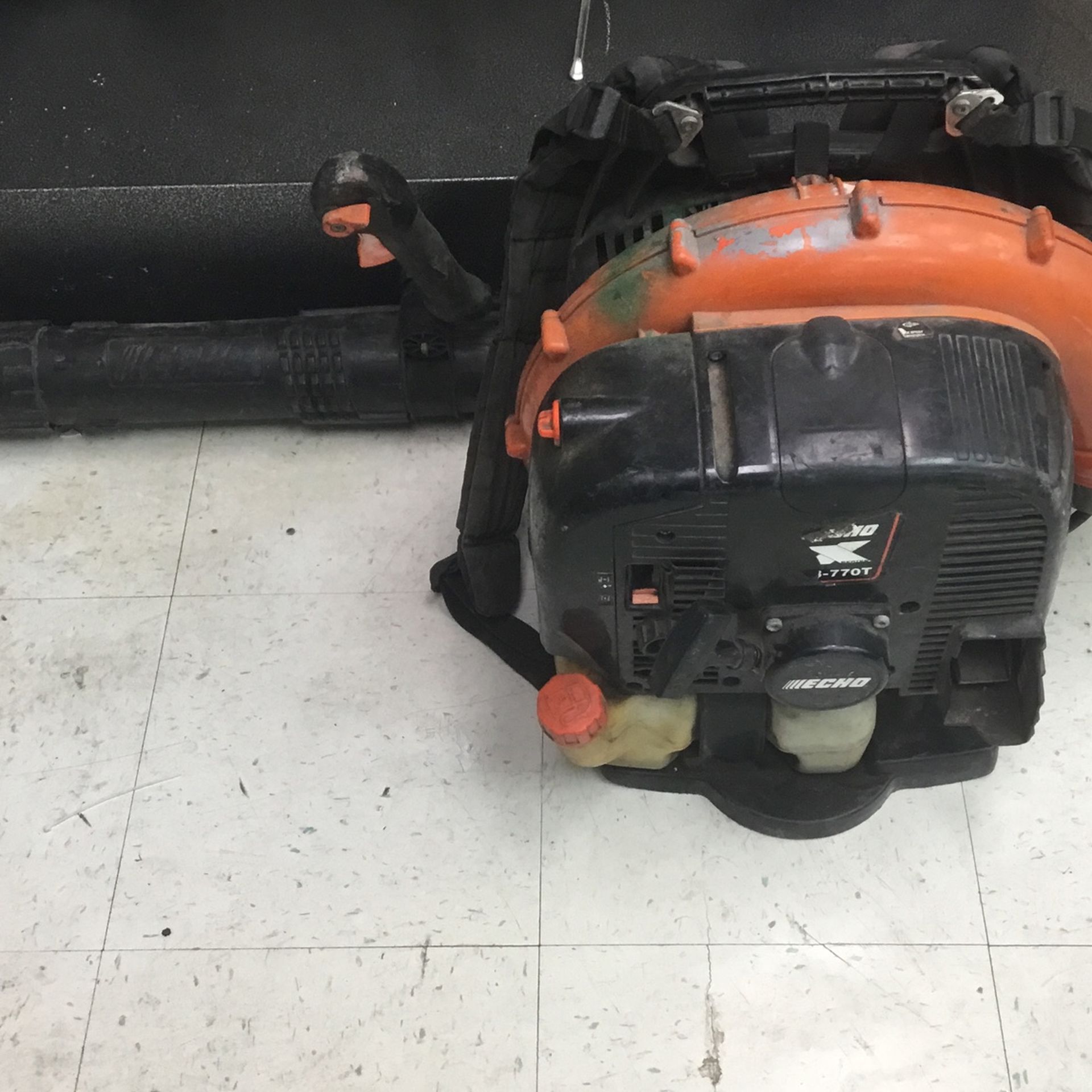 Leaf Blower