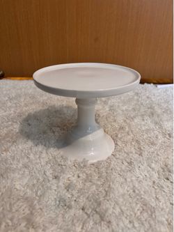 Small medium ceramic cake display