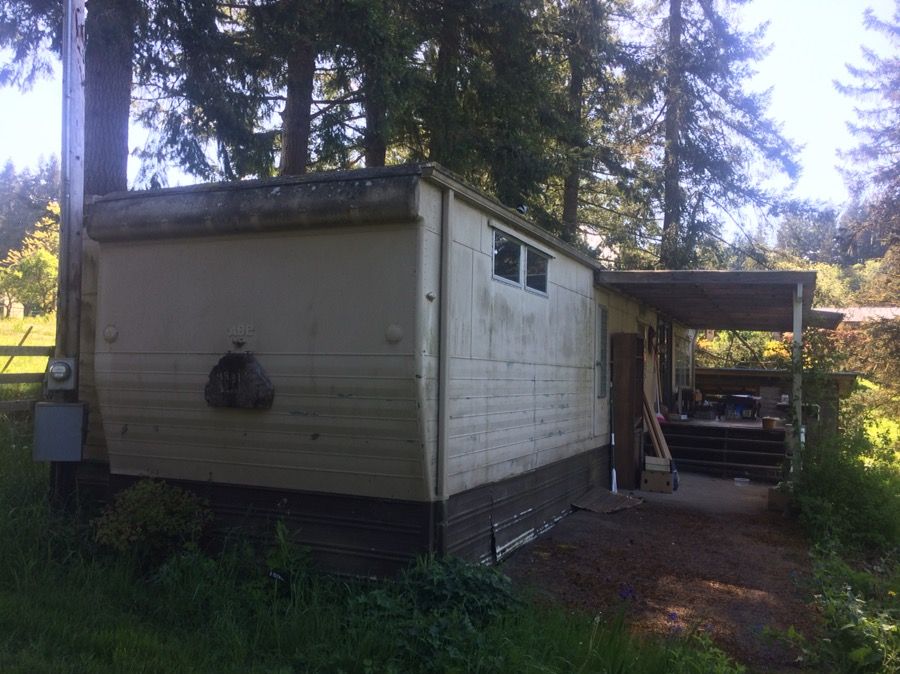 Free trailer / mobile home - clean title