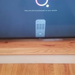 NEW cond  50 INCHES   LG TV  WITH REMOTE   SMART TV   WORKS EXCELLENT   ,  