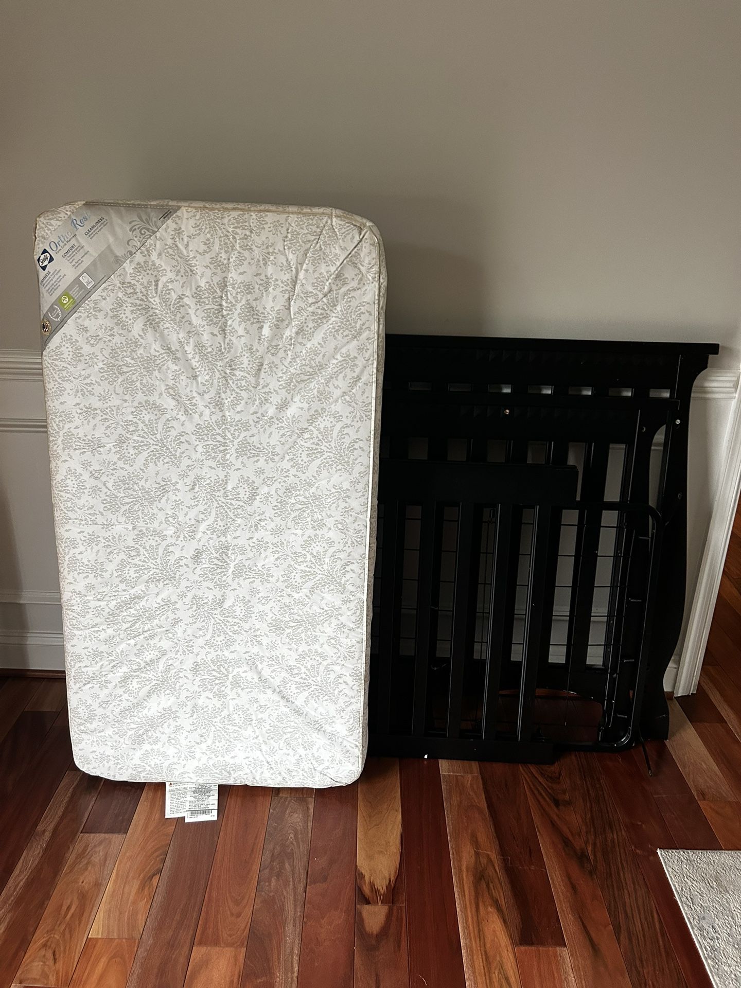 Baby Crib Black