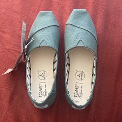 Toms
