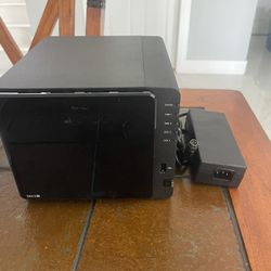 Synology NAS DS412+ With 4 Disks (3TB Each)