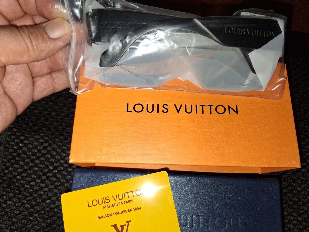 Louis Vitton Glasses Black