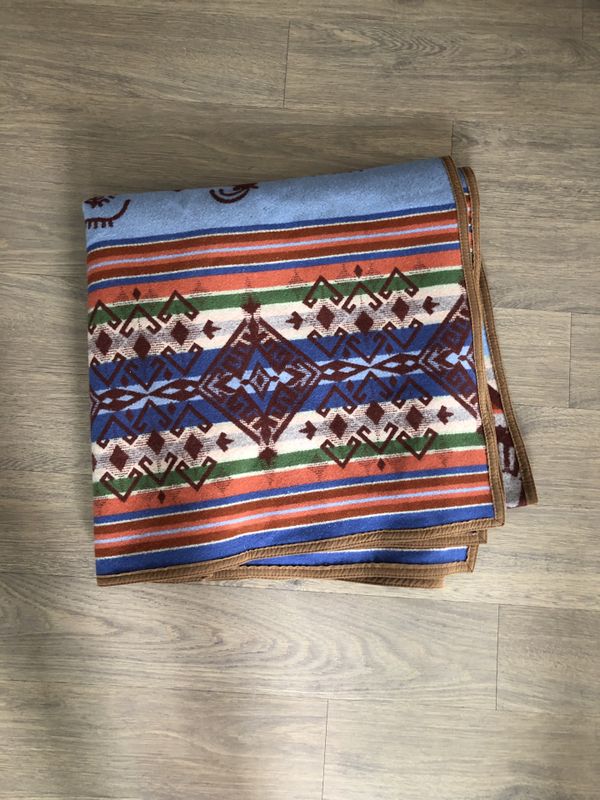 Pendleton Blanket (Queen) for Sale in Portland, OR OfferUp