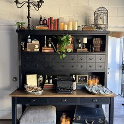 Magnolia living Spaces desk