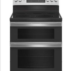 GE Double Oven Stove. New with manufacturers warranty $899