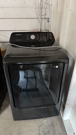 Samsung Front Load Gas Dryer with Sensory Dry