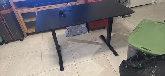 Electric stand up desk (black)