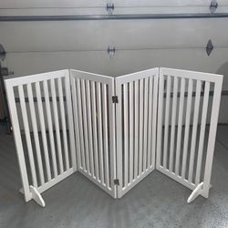 solid wood gate (20” wide, 36” tall)