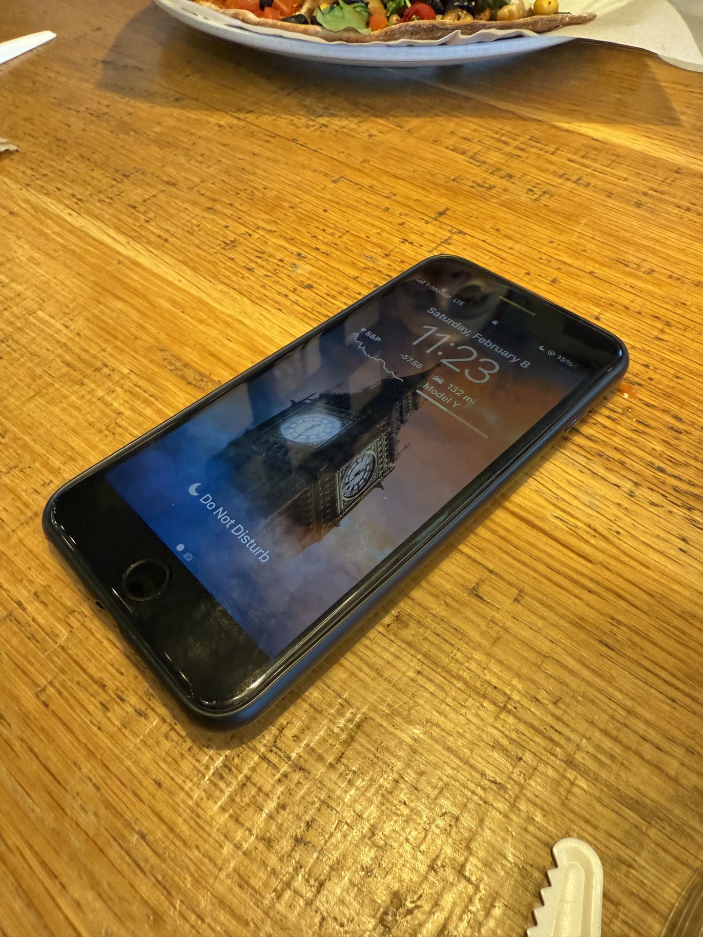 iPhone 8 Plus 64GB – 100% Battery Health & TikTok/CapCut Installed