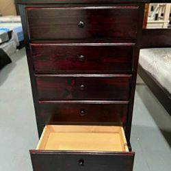 PINEWOOD DRESSER.