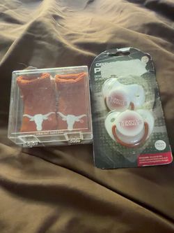 Texas Longhorns Baby Booties & Pacifier Set – Brand New