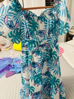 Vestido de Stitch talla 7/8