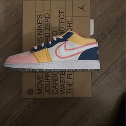New Air Jordan 1 Low SE Size 6Y
