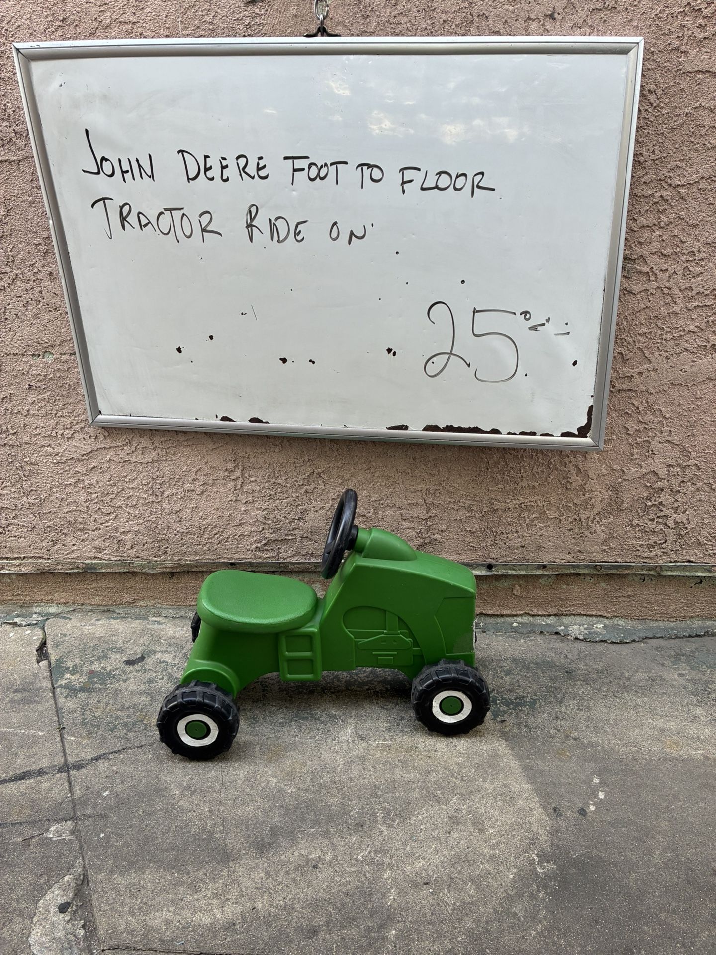John Deer Foot To Floor Tractor Toy