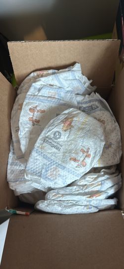 Huggies diapers size newborn