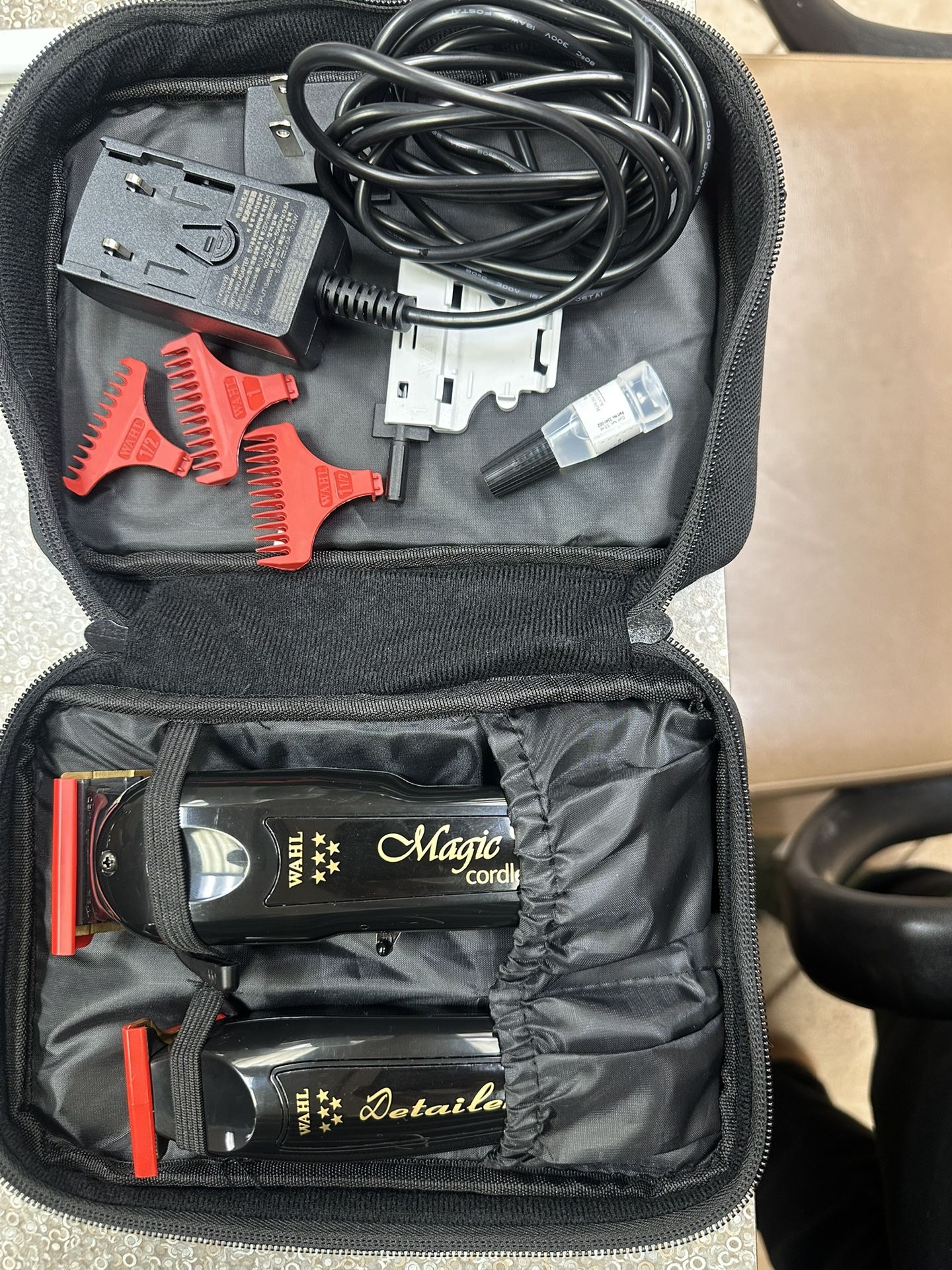 Whal 5 Star Magic clippers and Detail trimmers