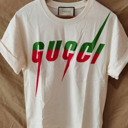 Gucci T Shirt Size available S + M