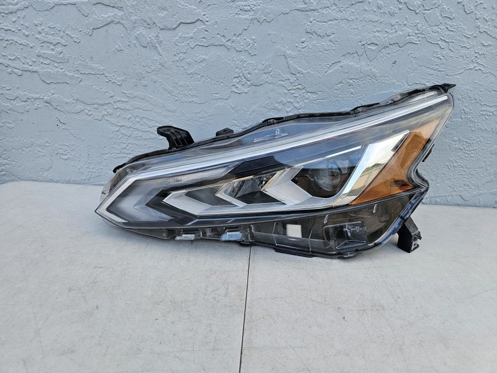 Nissan Altima Headlight