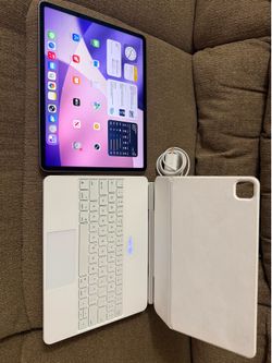 iPad Pro 12.9”  6th Gen, 128gb WiFi . M2,  Liquid Retina XDR,Brand New  Keyboard Case