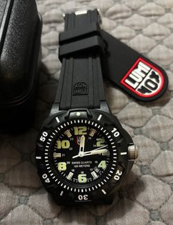 Luminox Sentry 0200 Field Watch Swiss https://offerup.com/redirect/?o=WEwuMDIwMS5TTA== Carbon Case 100m 43mm