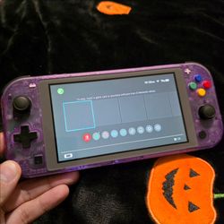Nintendo Switch Lite - Atomic Purple Color