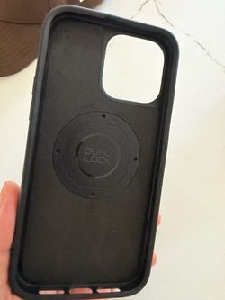 Iphone 16 pro max Quad lock case