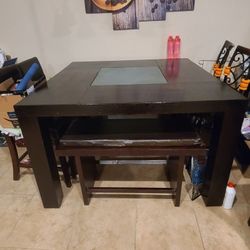 FREE  Dining room table 