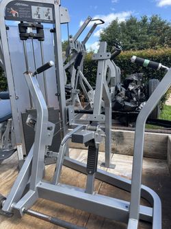 Chest Press-no Pads 