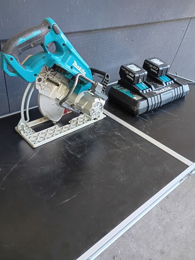 Makita Cordless Saw