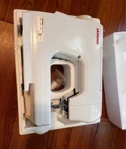Sewing machine Janome 2222