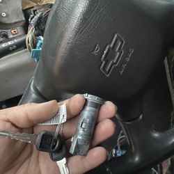 Chevy Gmc Cadillac Escalade 1(contact info removed) Ignition Switch Cylinder With Key New Broken Damaged Llave Parts