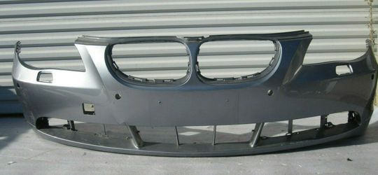04 05 06 07 2004 2005 2006 2007 BMW 5 E60 528i 530i 545i FRONT BUMPER COVER OEM