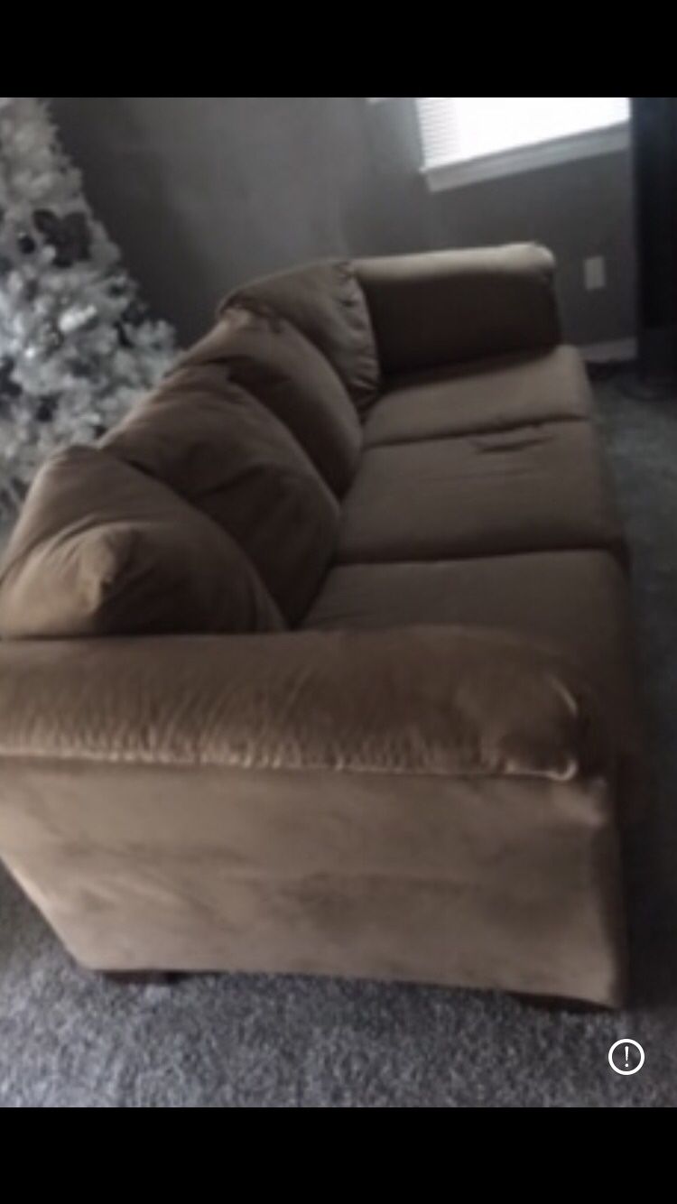 Sofa/loveseat