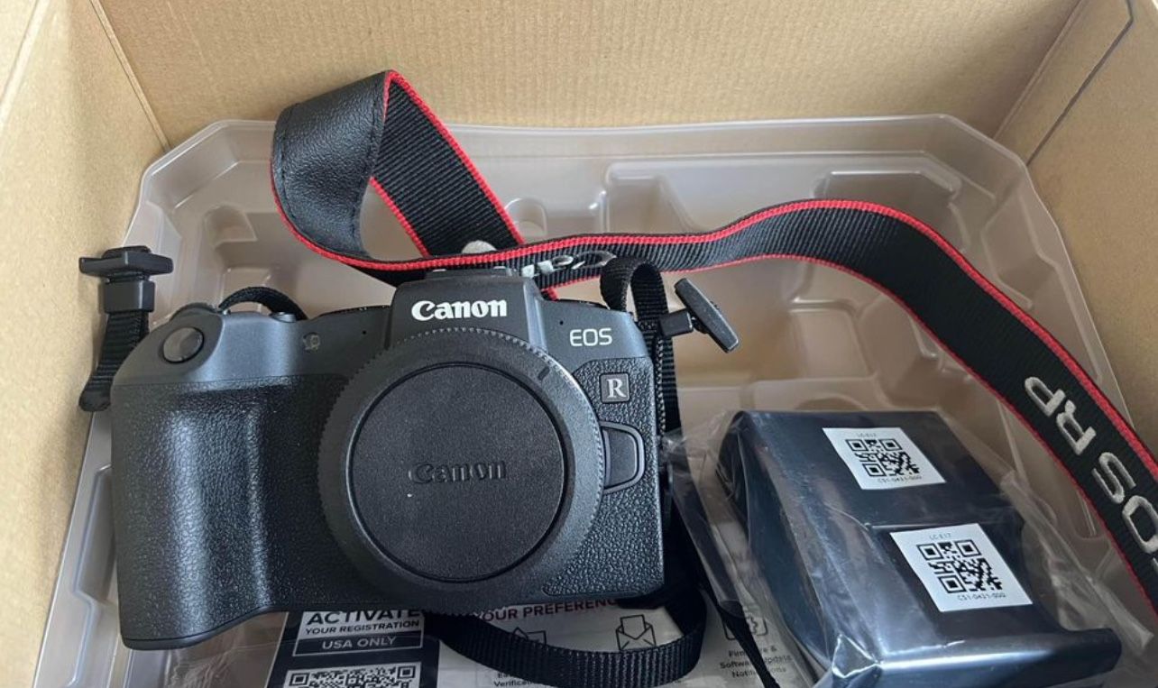 Canon EOS RP Mirrorless 4K Video Camera (Body and 50 mm lens) for Sale in Fort Myers, FL OfferUp