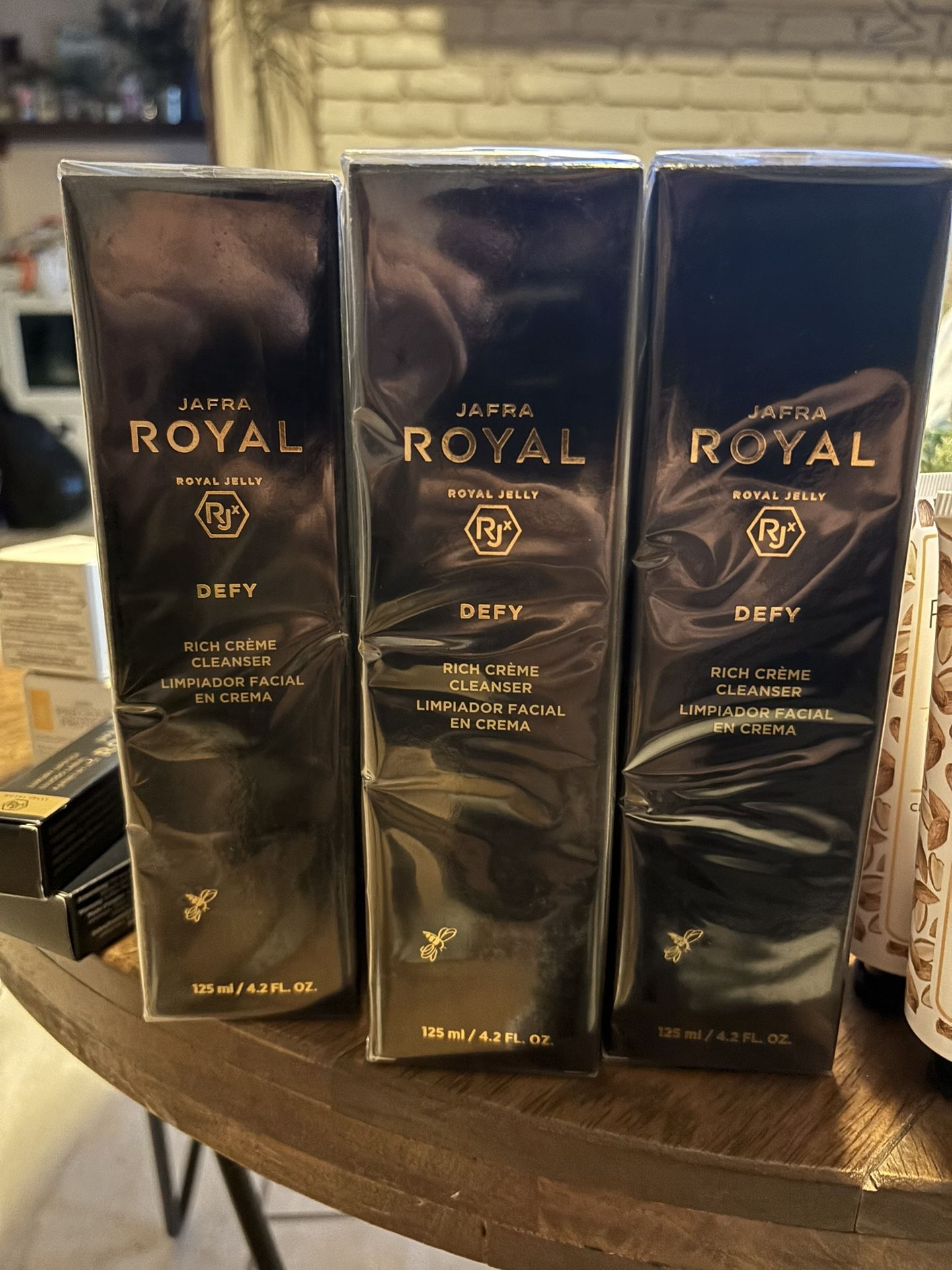 Jafra-Royal Defy Cleanser