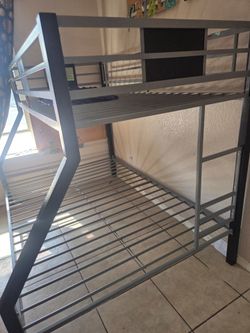 Bunk bed