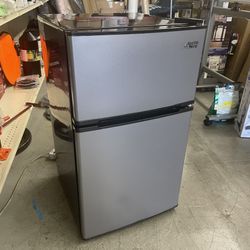 Arctic King 3.2 Cu Ft Two Door Mini Fridge With Freezer Stainless Steel 