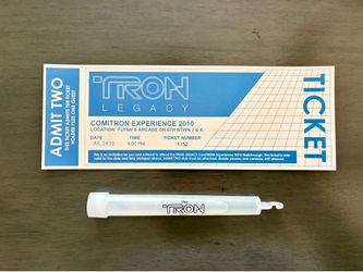 SDCC 2010 Tron Legacy Flynn Lives ARG Arcade Ticket Glow Stick ComiTron San Diego Comic Con