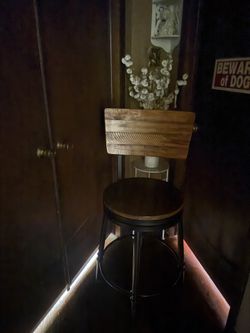 Barstool