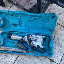Makita Chipping Hammer