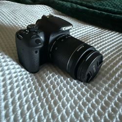 Canon EOS Rebel T5i DSLR Camera