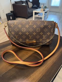 Pre-Owned Favorite Handbag Monogram Canvas MM