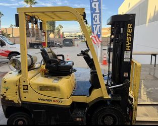 2017 forklift Great Conditions