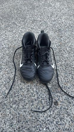 Nike Soccer/football Cleats Size 9 US Men’s