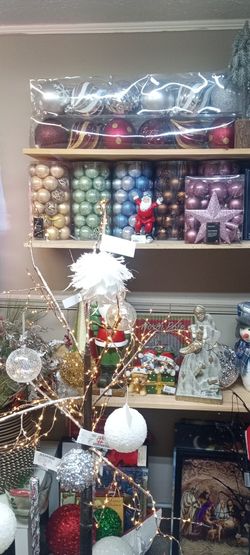 New Assortment Of Christmas Ornament Shatter Proof High Quality Masterpiece 17 Each Container High Quality 