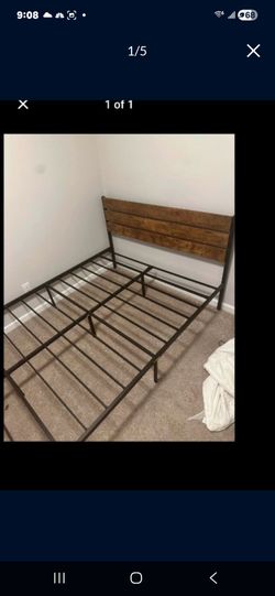 Bed Frame needs no boxspring Full size no delovery NE Philly