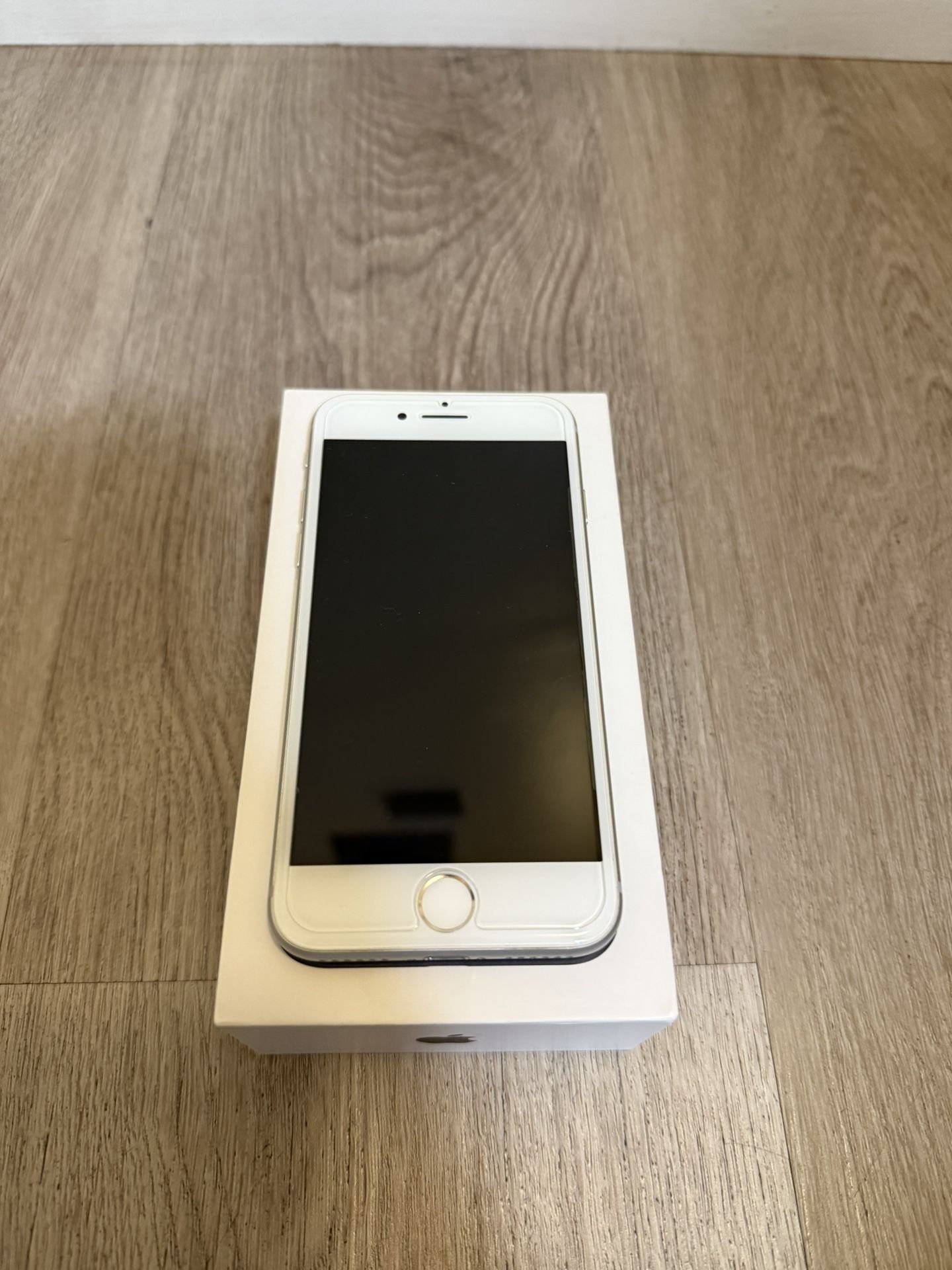 iPhone 8 64gb