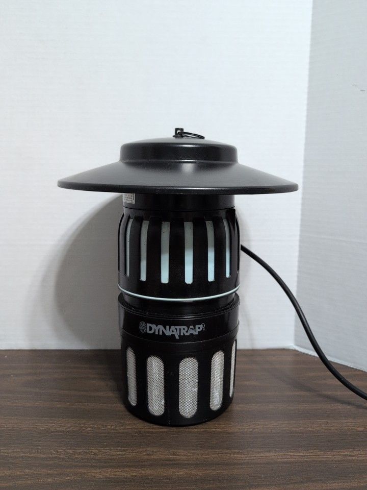 DynaTrap 3 Insect Trap UV Light Lantern 1/2 Acre 2000 Meter Coverage DT1100 Test